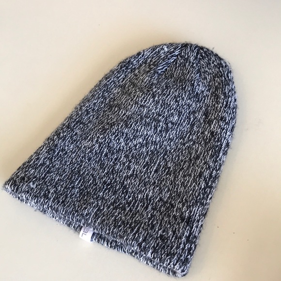 Coal beanie - Picture 3 of 3